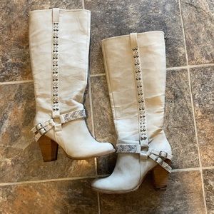 Women’s Not Rated size 7.5